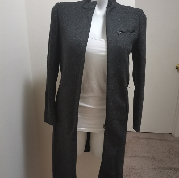 PRADA 100 %WOOL WOMEN'S LONG COAT. - Picture 3 of 16